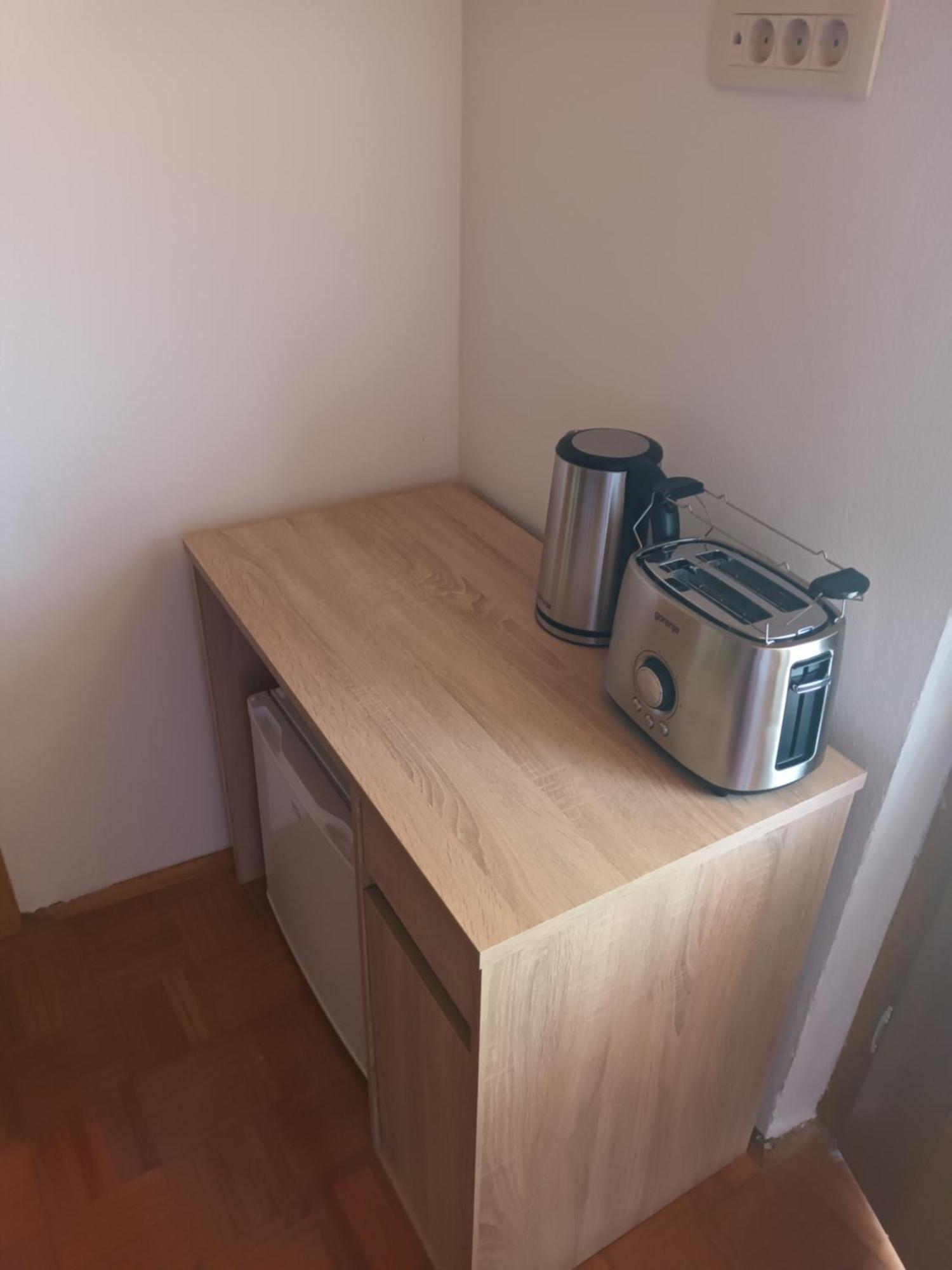 Apartma Brina 3 Sežana Buitenkant foto
